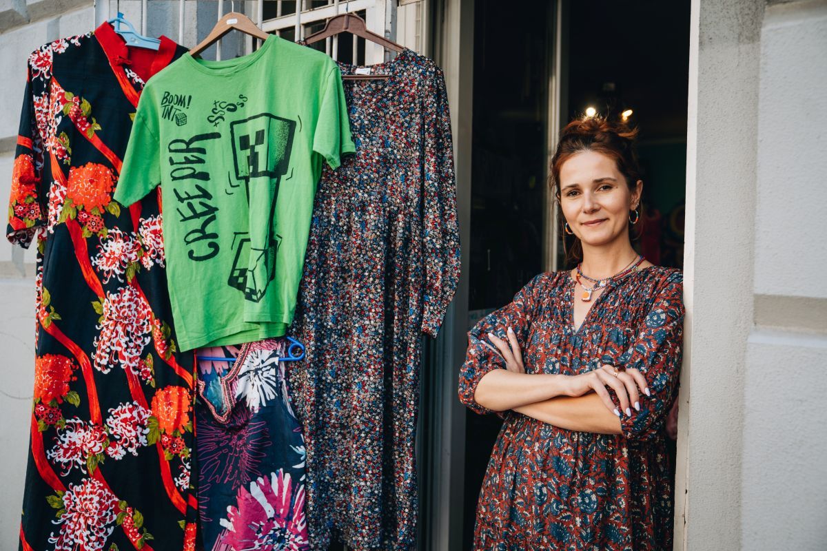 Az