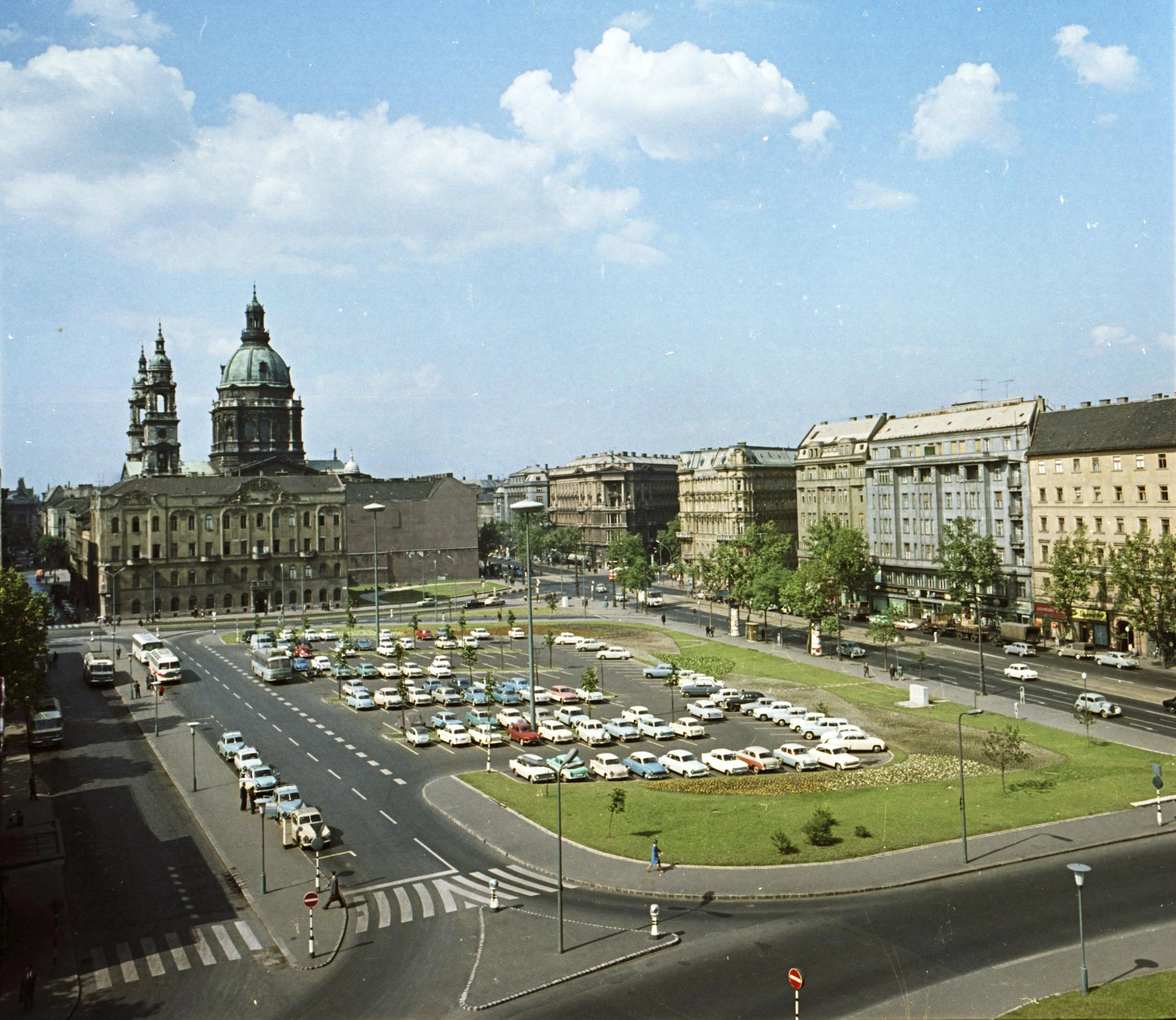 Régi parkolók -Erzsébet tér 1967