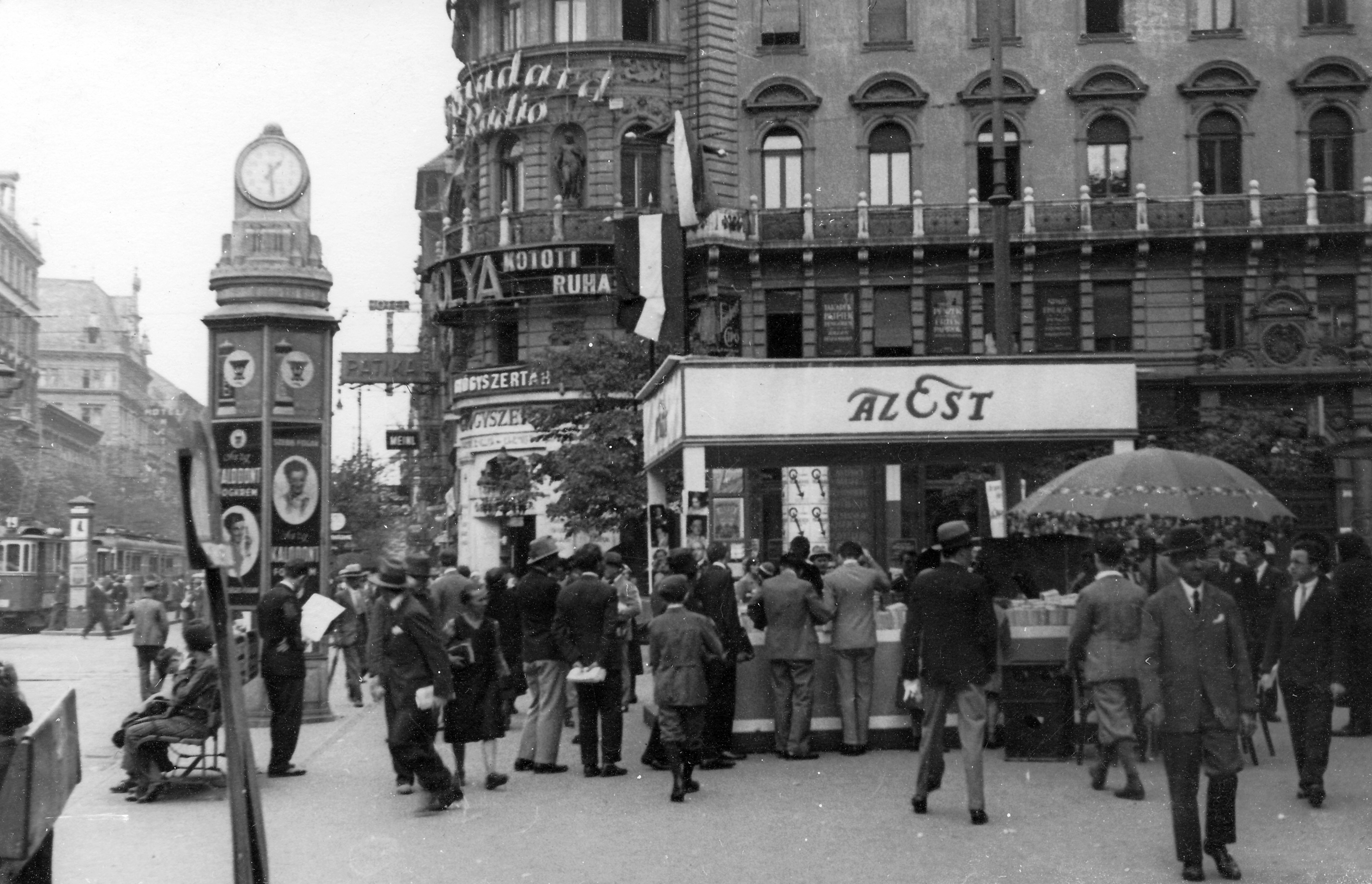 1935,
