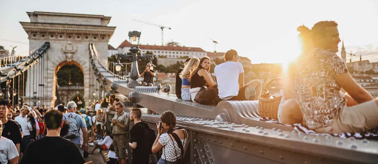 Újra lesz Lánchíd-piknik – találkozzunk május 26-án a város legelső hídján