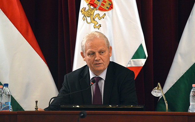 Tarlós István, Budapest főpolgármestere a Fővárosi Közgyűlés ülésén 2015. szeptember 02-án a Városháza dísztermében